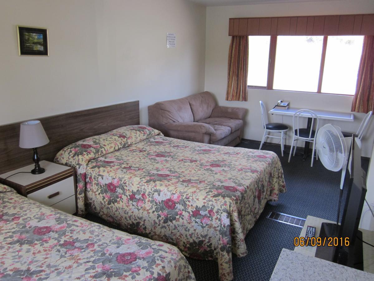 Valleyview Motel Williams Lake Extérieur photo